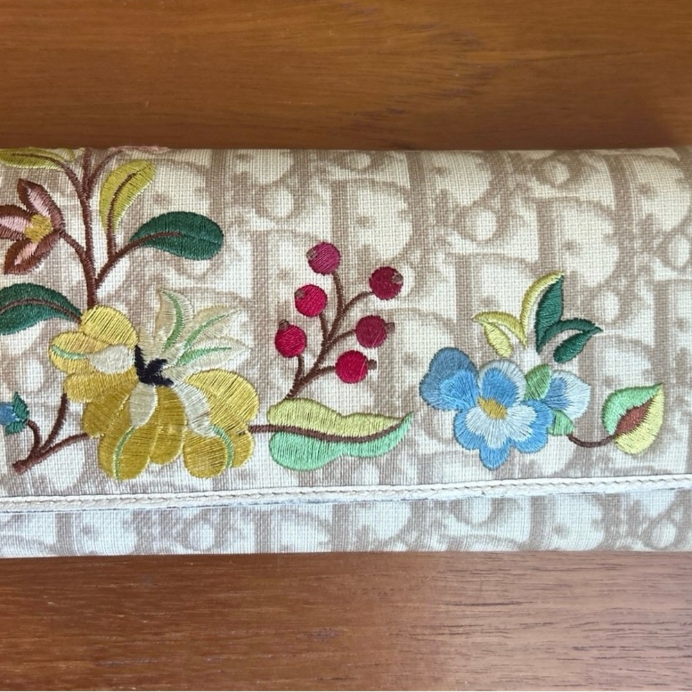 Dior floral embroidered wallet